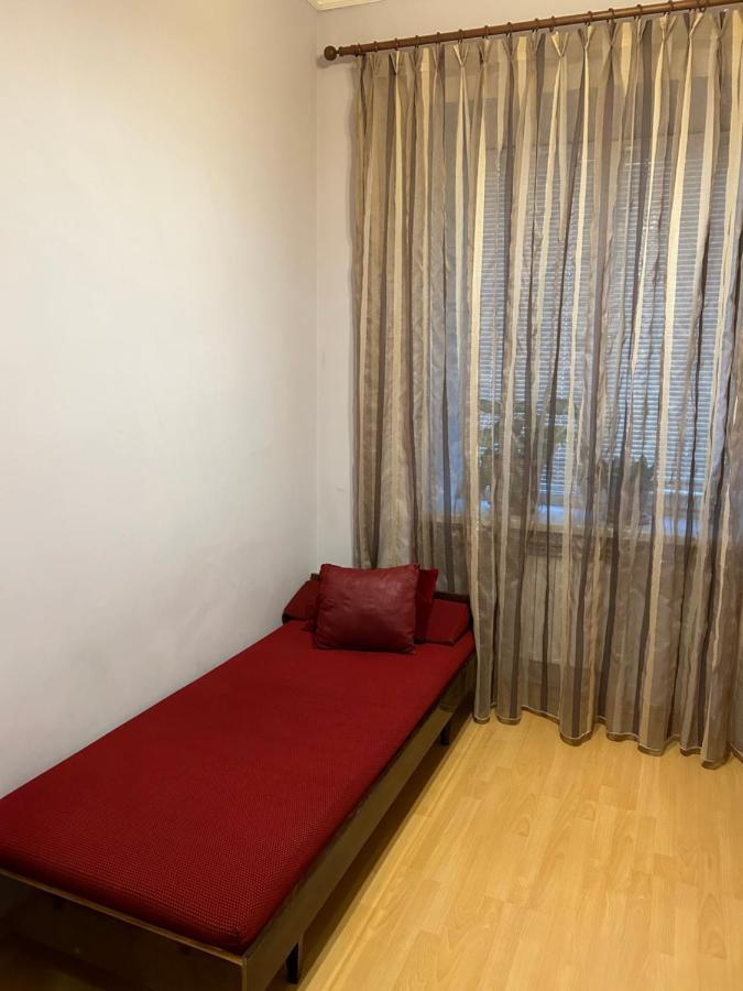 Apartment On Hanrapetutyan Street 예레반 외부 사진