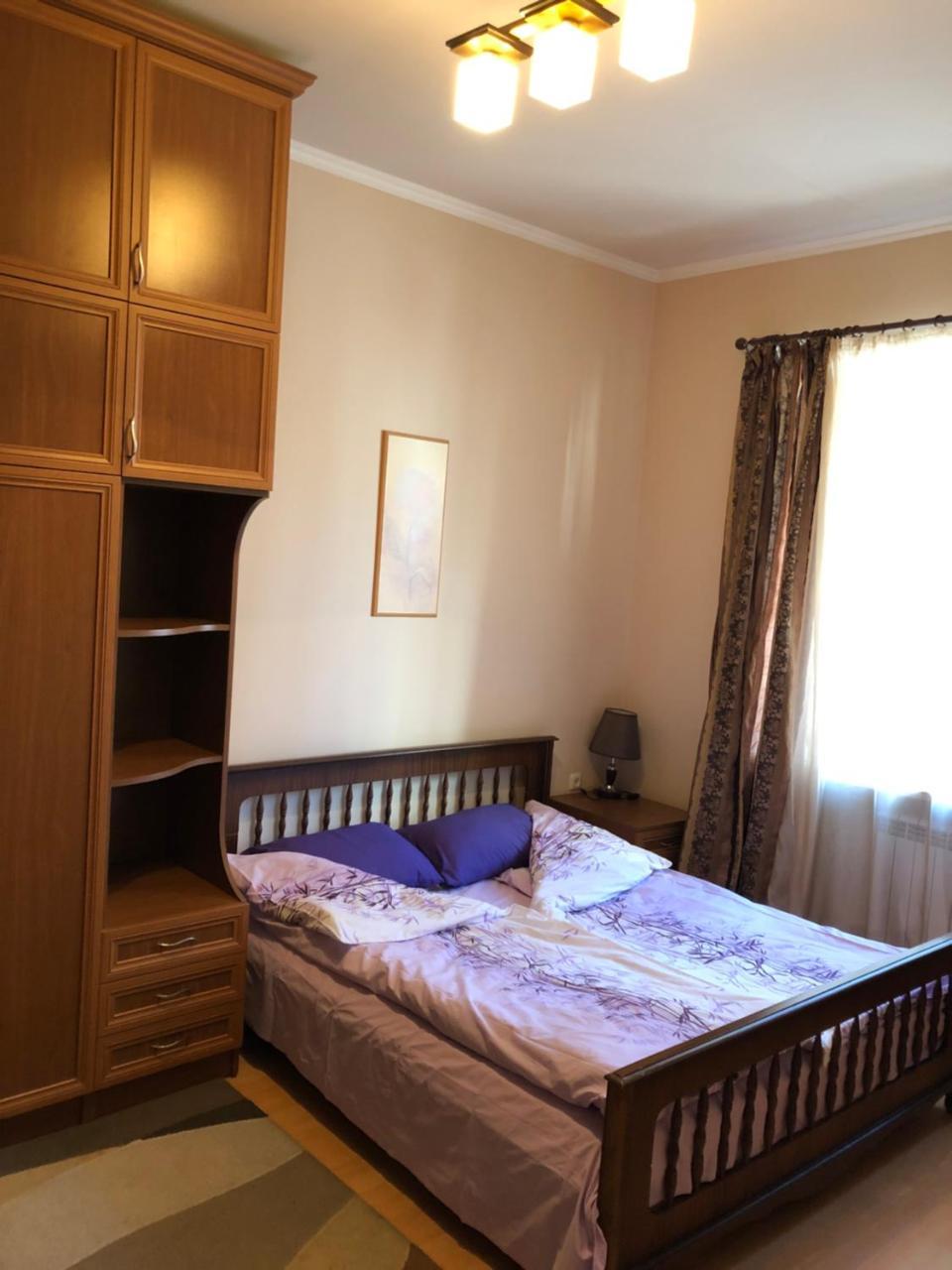 Apartment On Hanrapetutyan Street 예레반 외부 사진